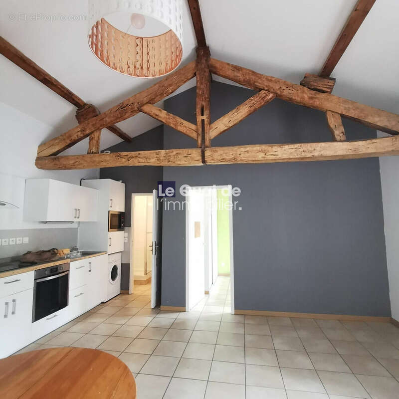 Appartement à LE PONT-DE-CLAIX