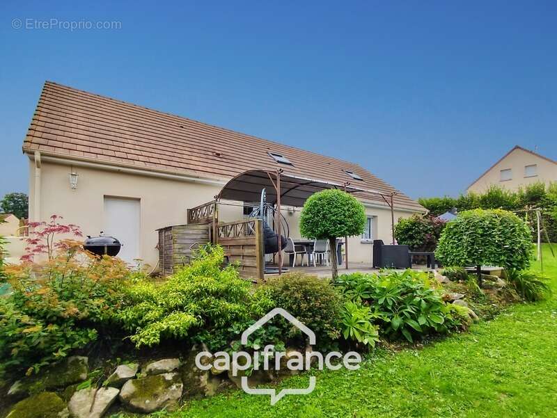 Maison à vendre 7 pièces MONTAILLE (72)  -  terrain de 840 m²  - - photo 12