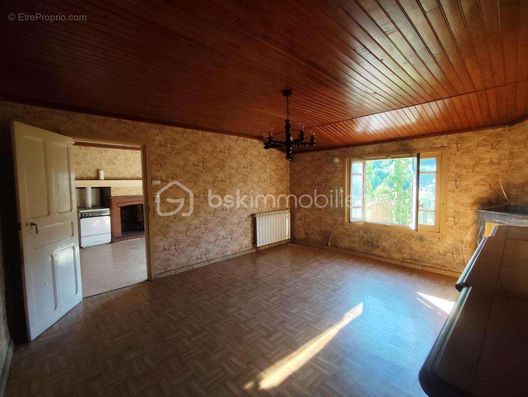 Maison à SAINT-ETIENNE-D&#039;ALBAGNAN