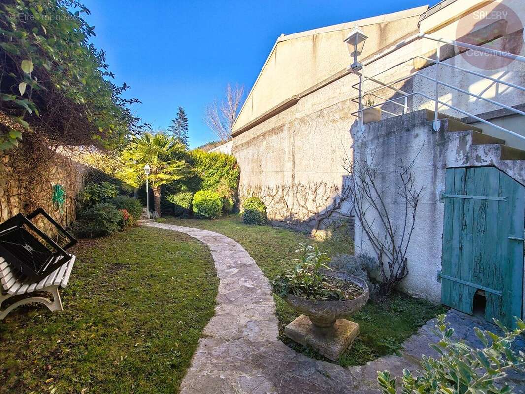 Maison à FLORAC