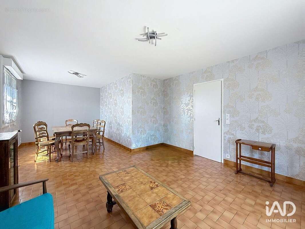 Photo 4 - Maison à MENNEVAL