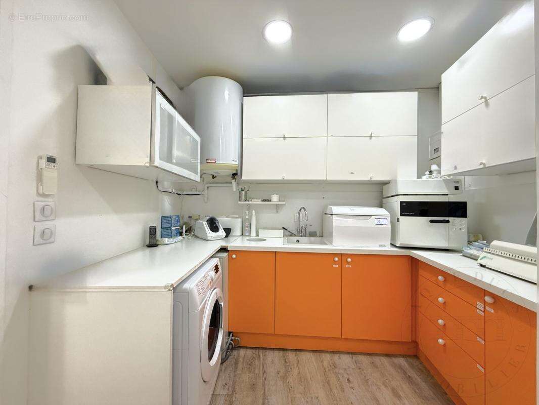 Commerce à CHAPONOST