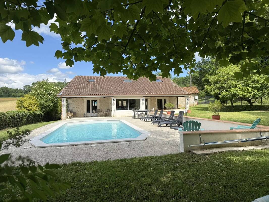 Maison à PERIGNAC