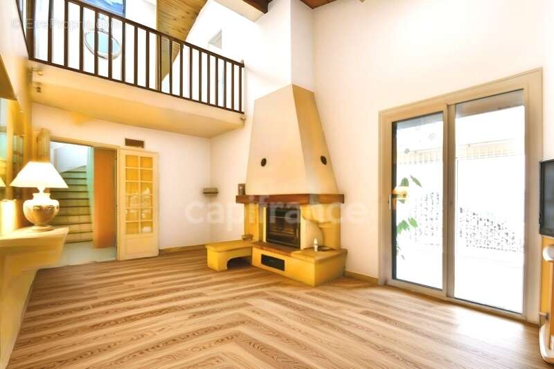 Maison à NEBIAN