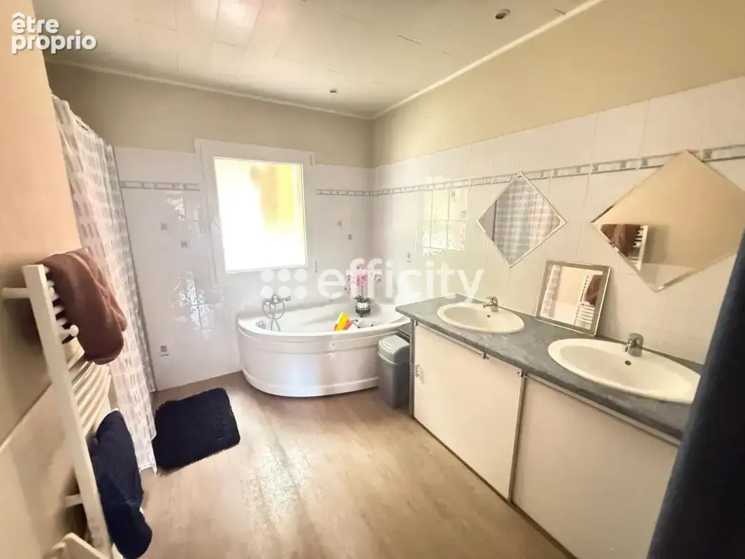 Maison 6 pièces 170 m² à vendre à Talmont-Saint-Hilaire (85440) - photo 12