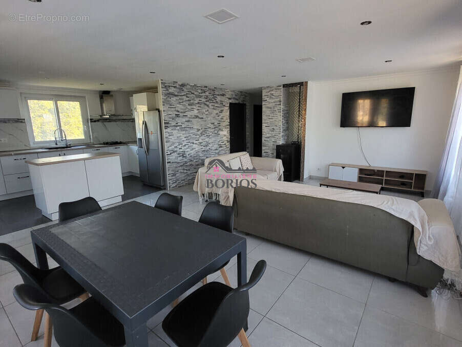 Maison à SAINT-MARCEL