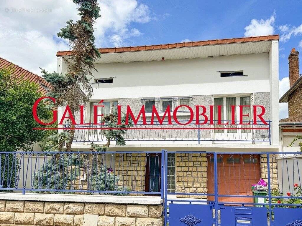 Appartement à BOURG-LA-REINE