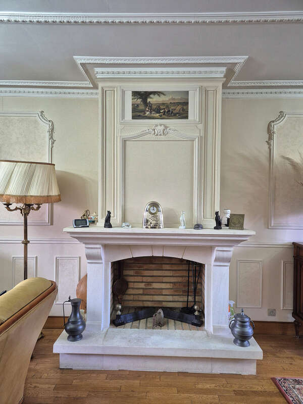 Maison 6 pièces avec dépendance - photo 4