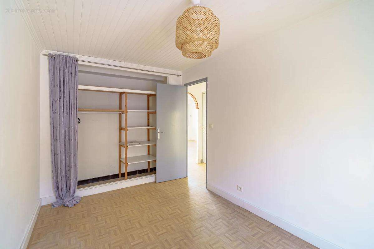 Appartement à MARSEILLE-16E