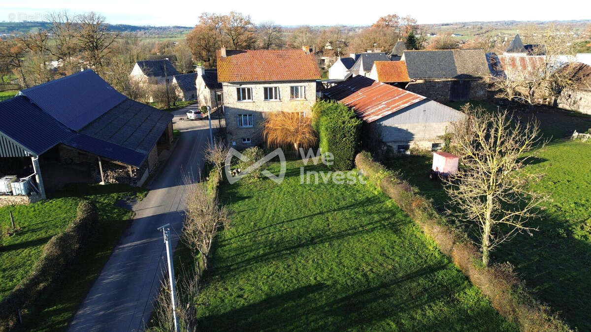 Maison à ANGLARS-SAINT-FELIX