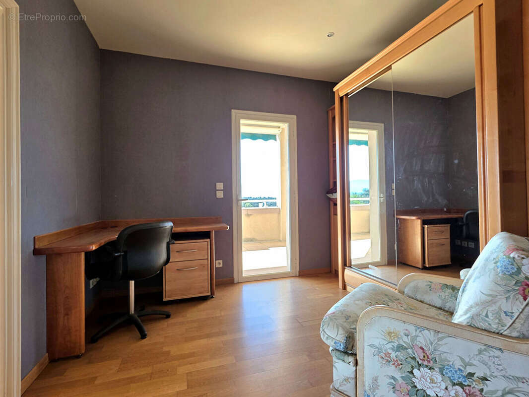 Appartement à ROMANS-SUR-ISERE