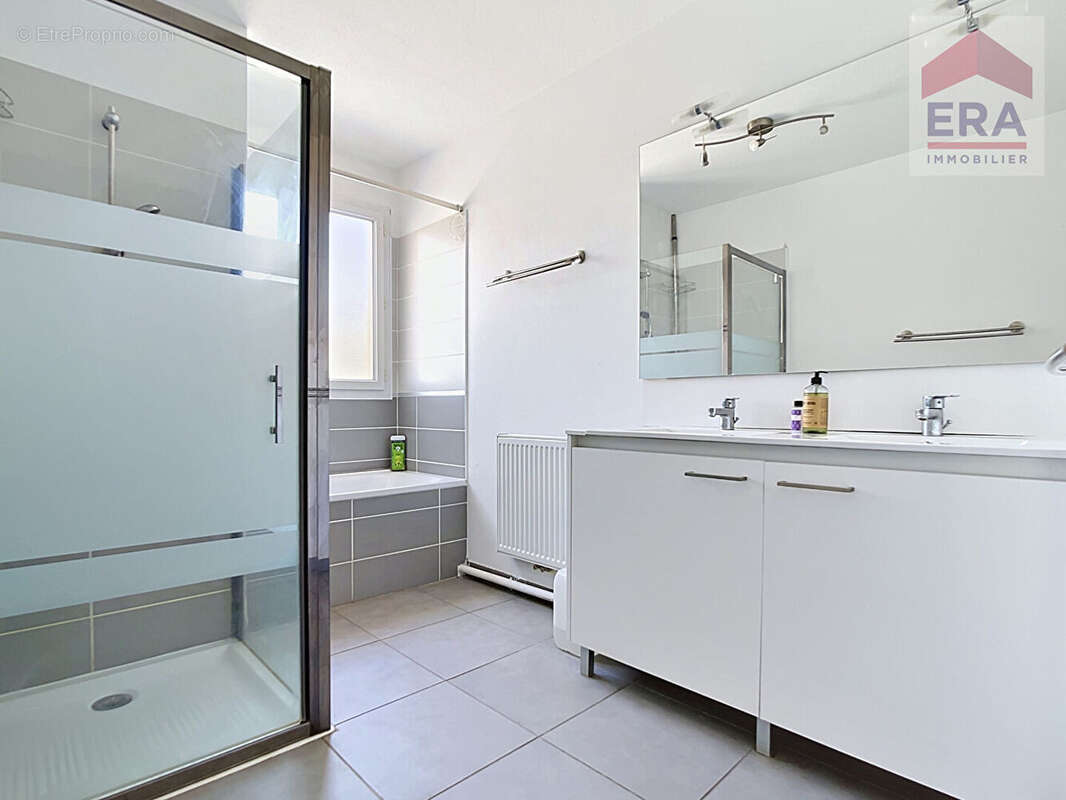 Appartement à MARSEILLE-13E