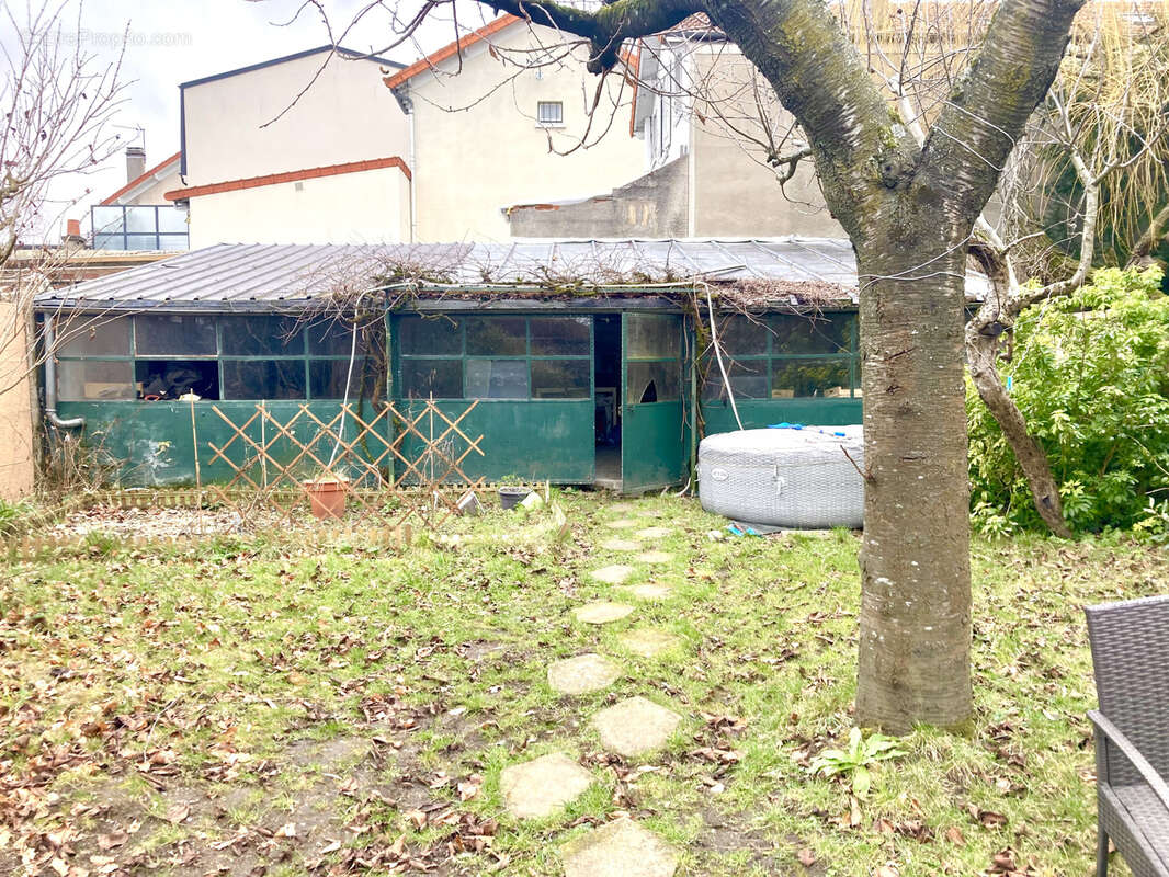 Maison à LE PERREUX-SUR-MARNE
