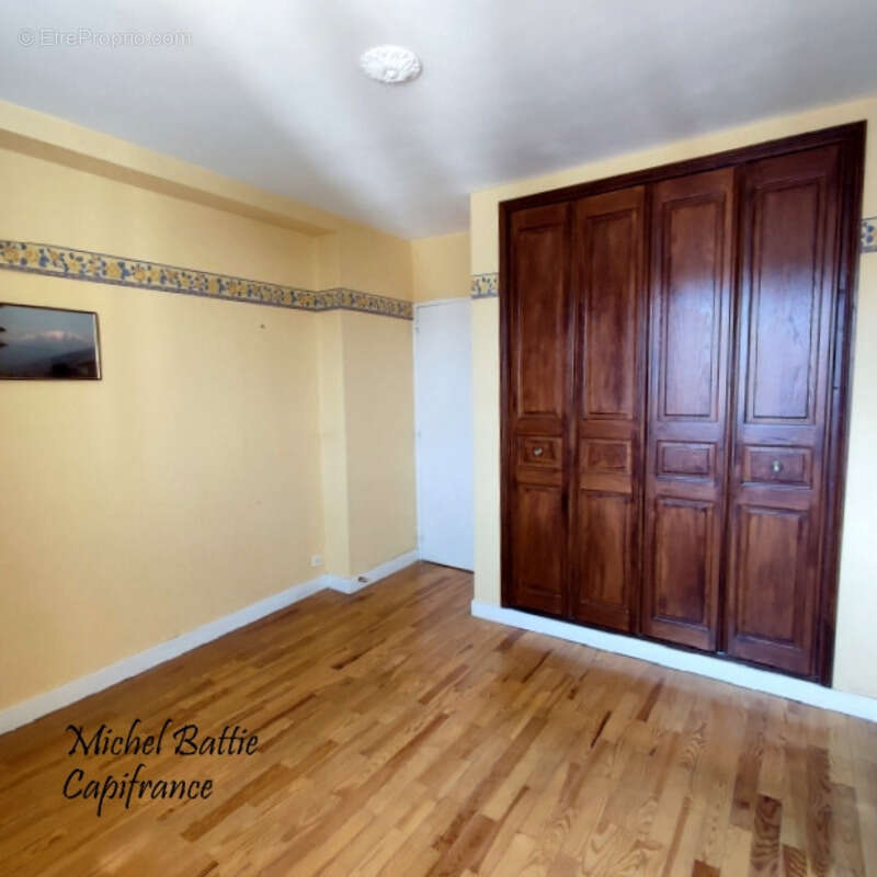 Appartement à SAINT-ETIENNE