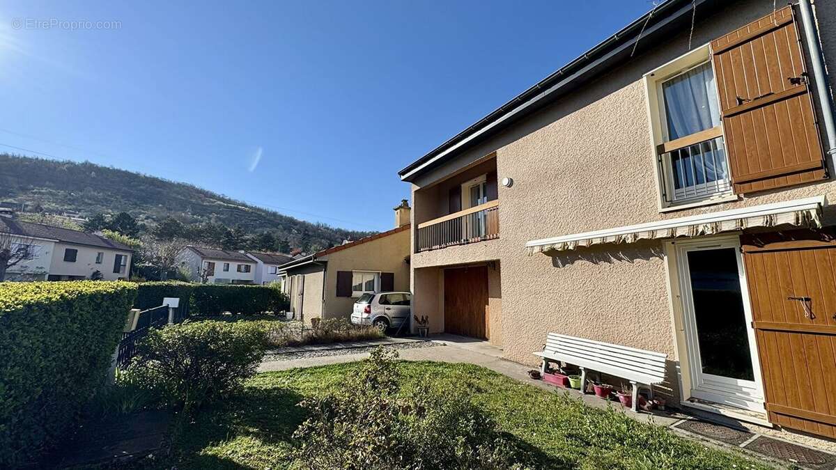 Maison à CLERMONT-FERRAND
