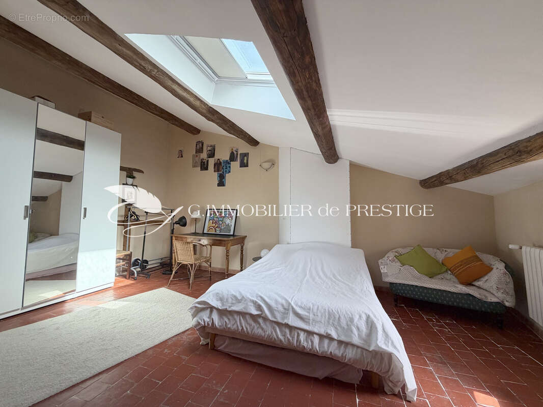 Maison à MODENE