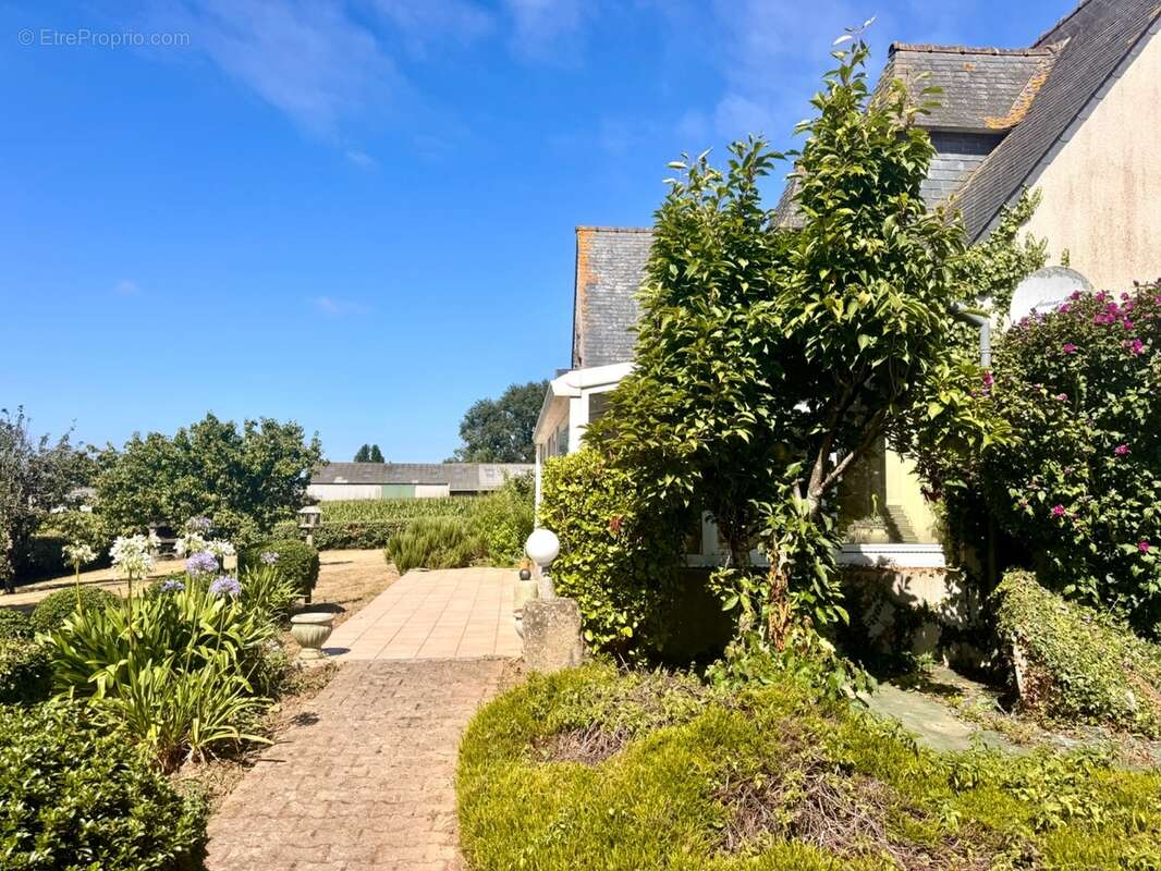 Maison à vendre 5 pièces LANNILIS (29) - photo 2