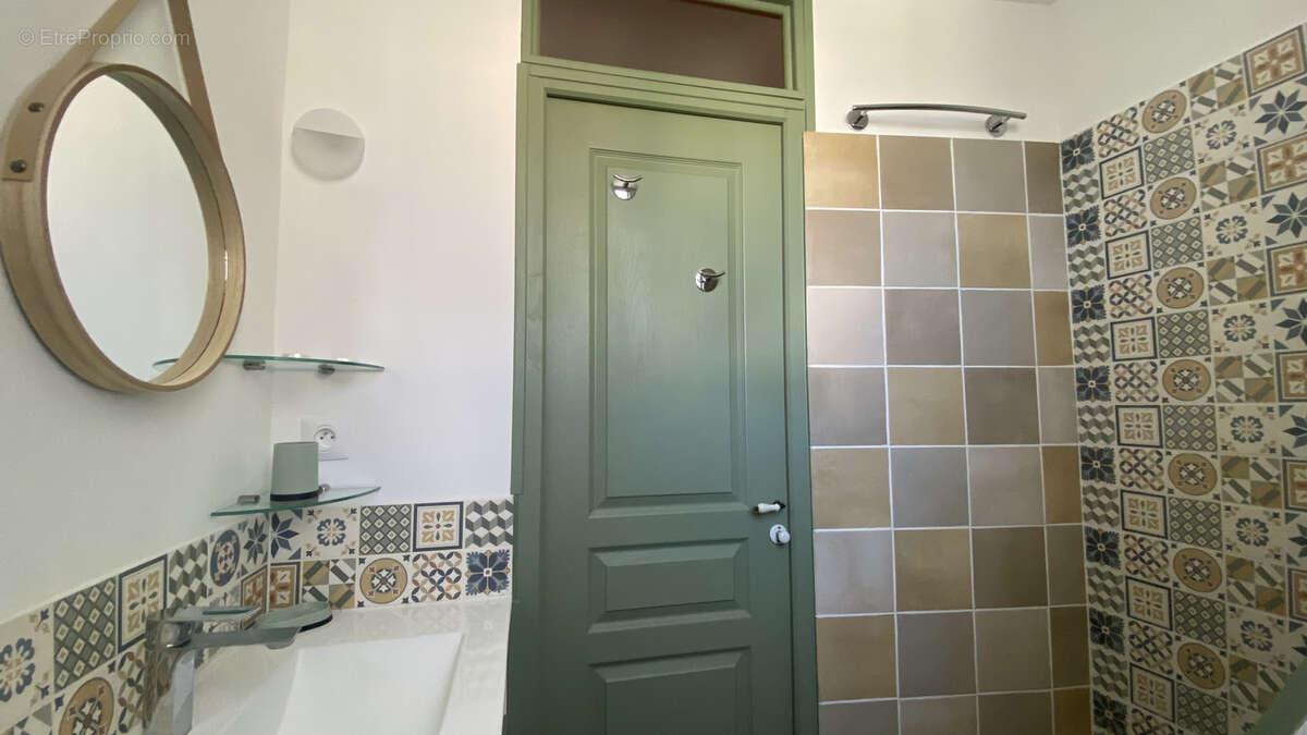 Maison à PARAZA