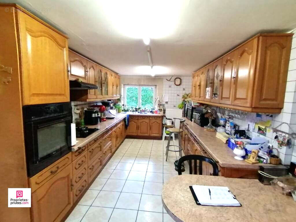 Maison à NEAUPHE-SOUS-ESSAI