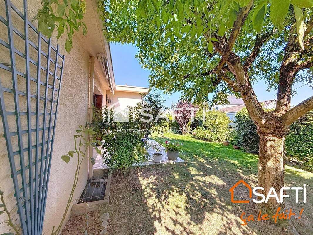 Photo 3 - Maison à SERVON