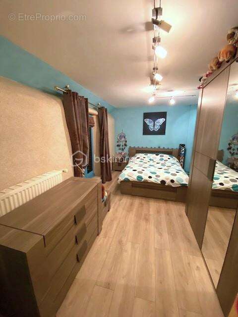 Maison à POIGNY-LA-FORET