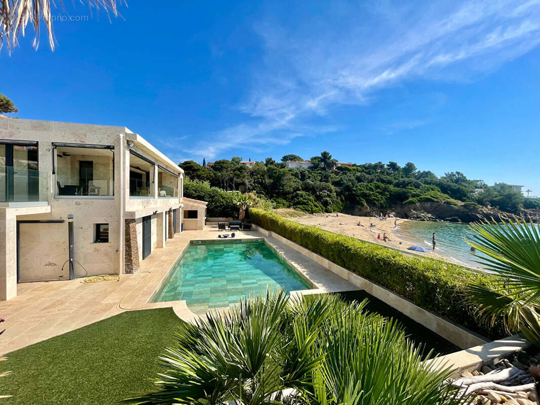 Maison à FREJUS