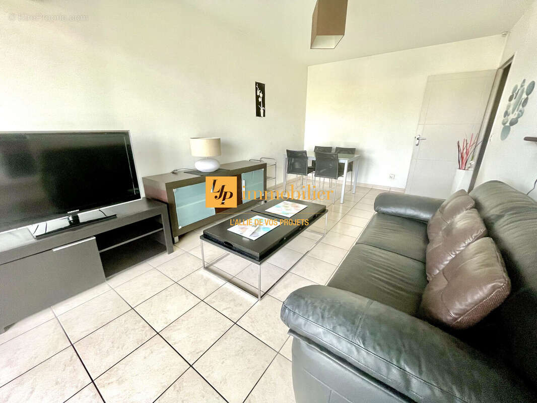 Appartement à LE CRES