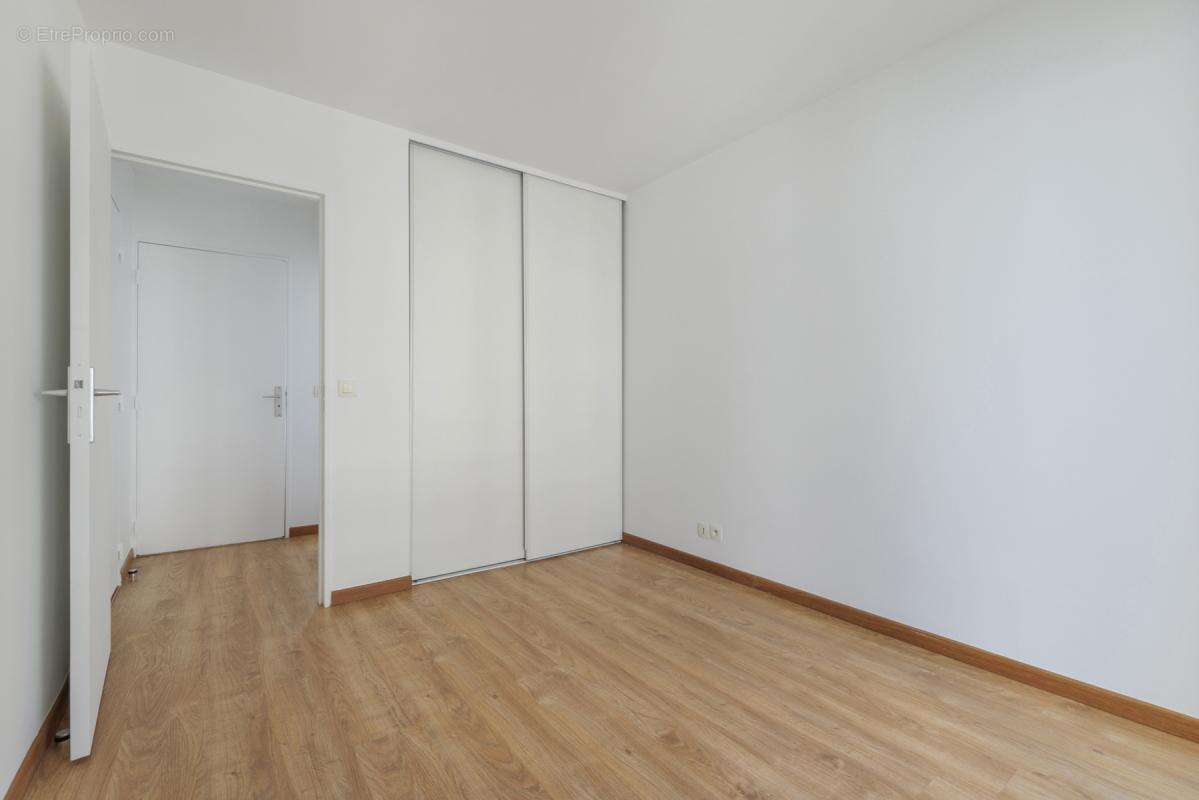 Appartement à LEVALLOIS-PERRET
