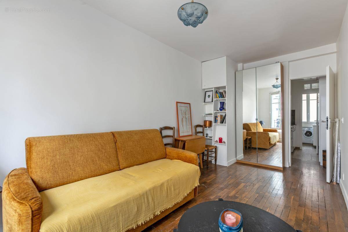 Appartement à PARIS-20E