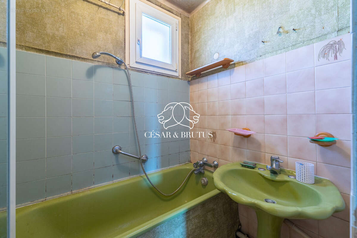 Appartement à LYON-8E