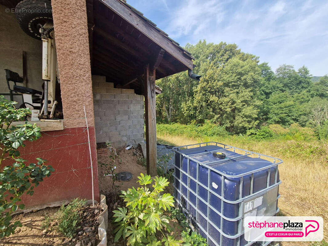 Cuvage et parcelles à Fleurie + 5 ha - photo 8