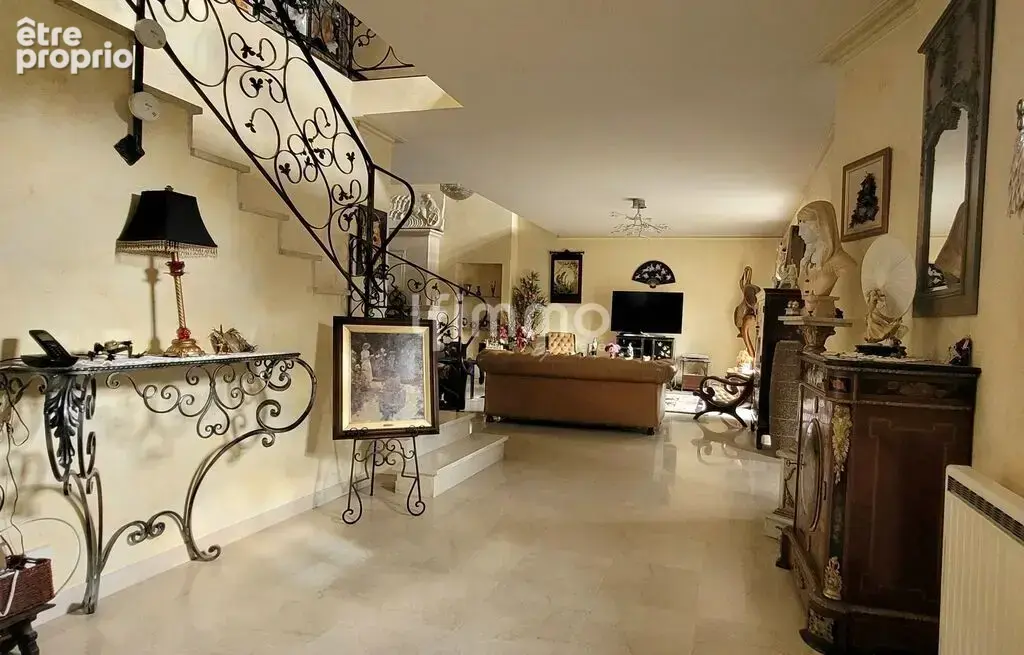 Maison de caractère - 7 pièces - Piscine - photo 3