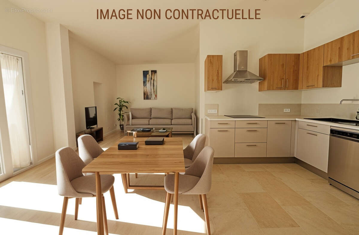 Appartement à CUERS