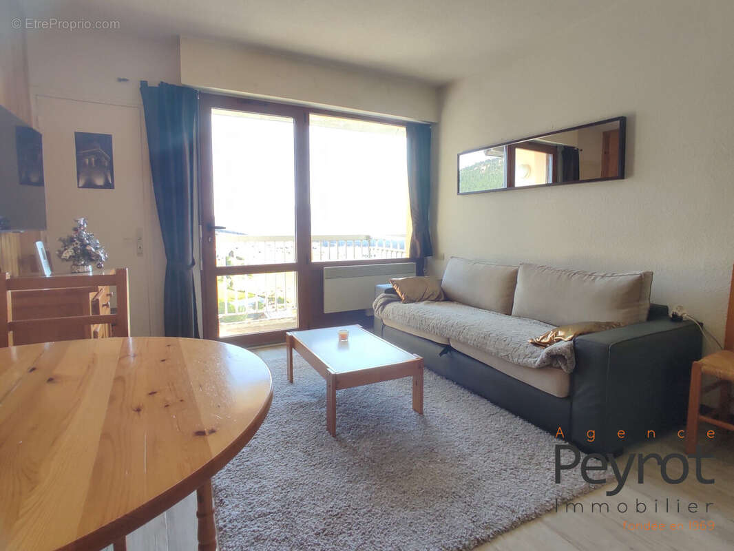 Appartement à LES ANGLES