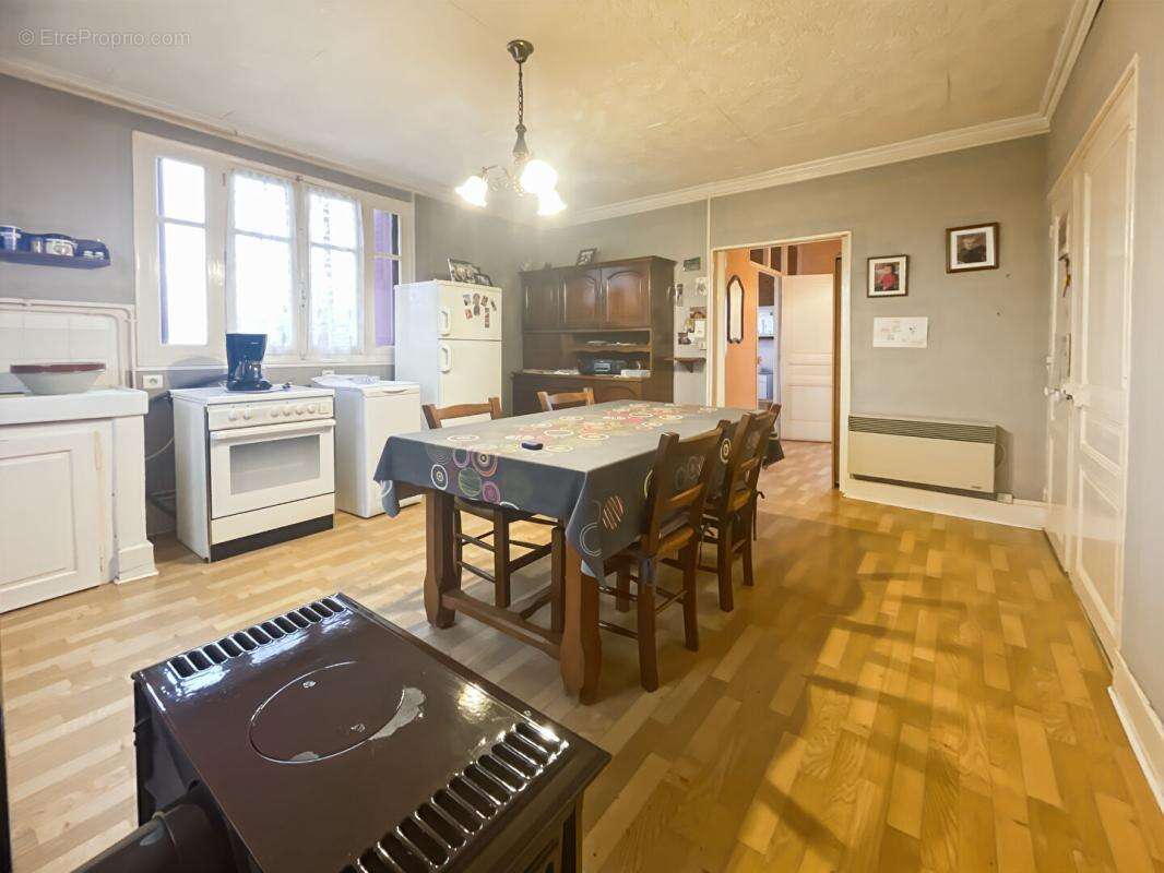 Maison à VILLERS-FARLAY