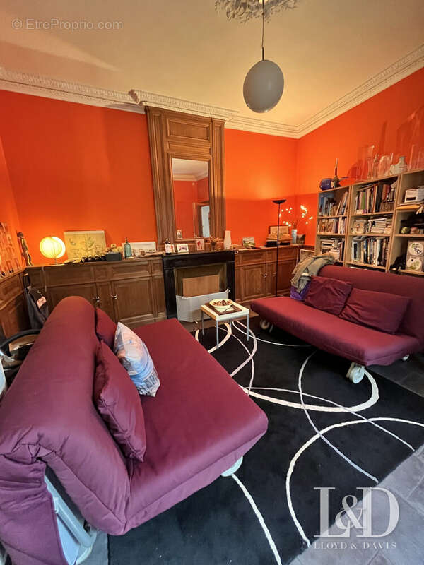 Salon bibliothèque - Maison à MACAU