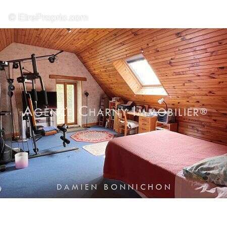 Maison à MONTCORBON