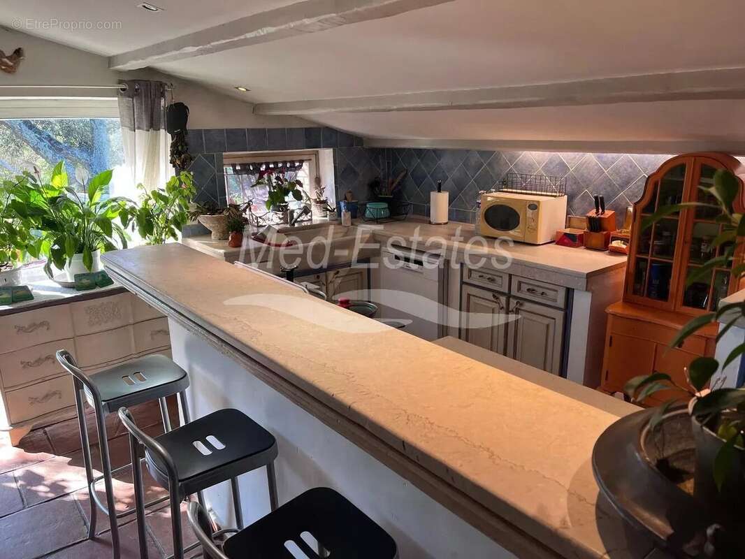 Maison à PLAN-DE-LA-TOUR