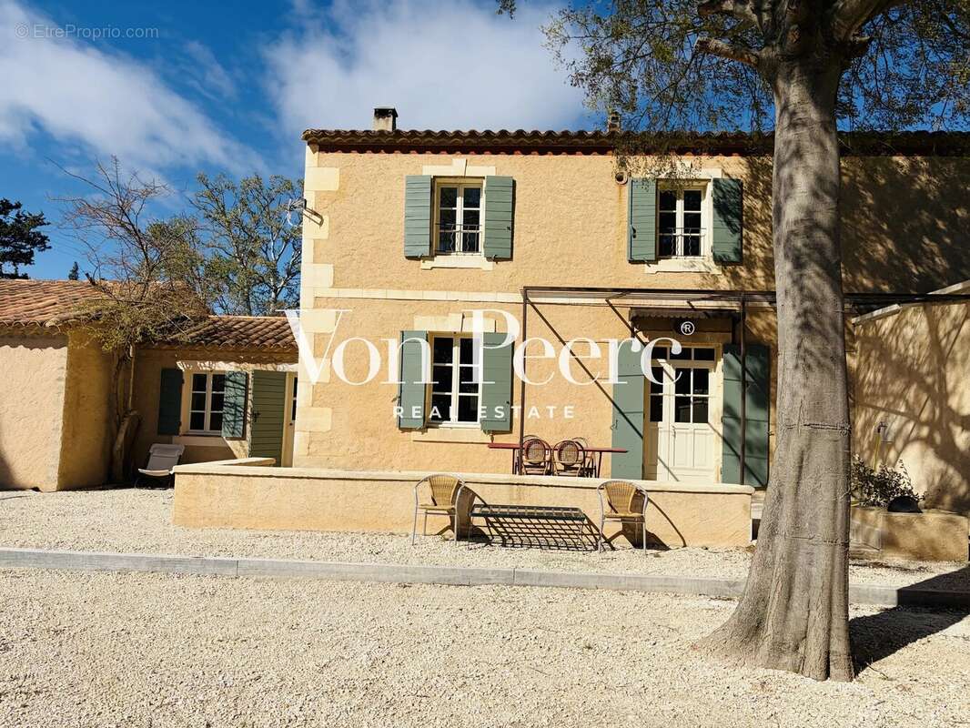 Maison à MAUSSANE-LES-ALPILLES