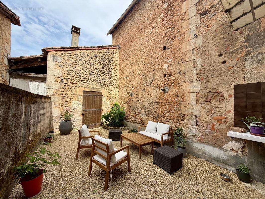 Maison à VERGT