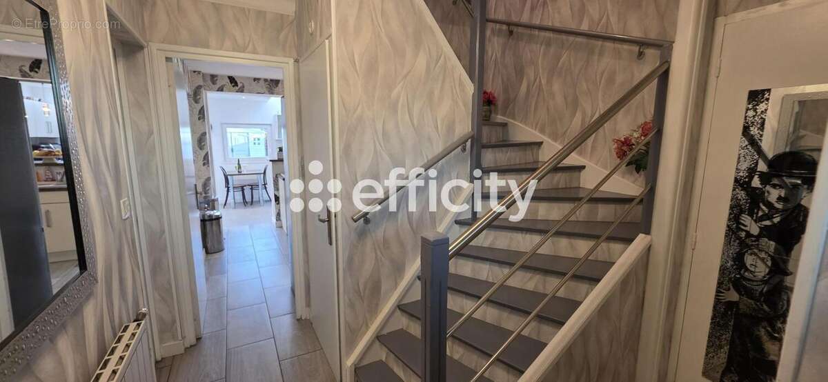 Maison à FACHES-THUMESNIL