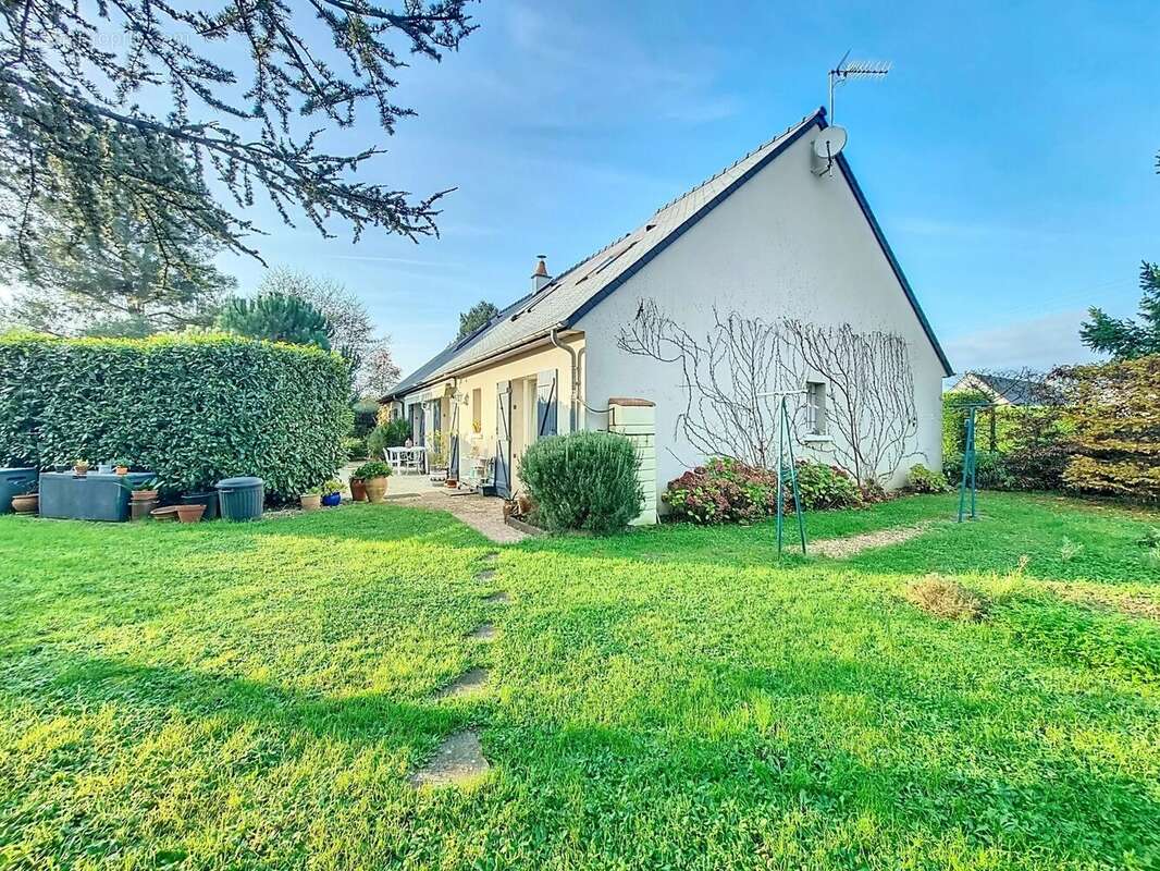 Maison à BLERE