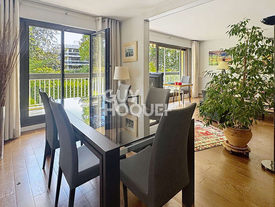 Appartement à VERSAILLES