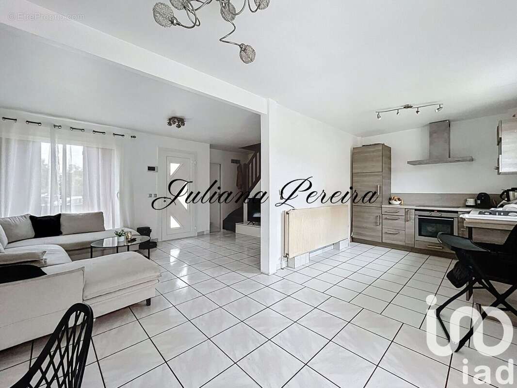 Photo 2 - Maison à LES MUREAUX