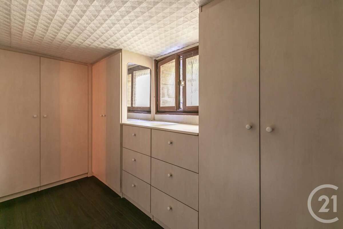 Maison à SAINT-MAUR-DES-FOSSES