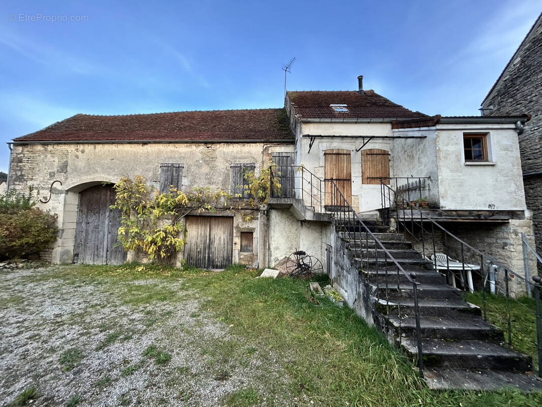 Maison à MONTBARD