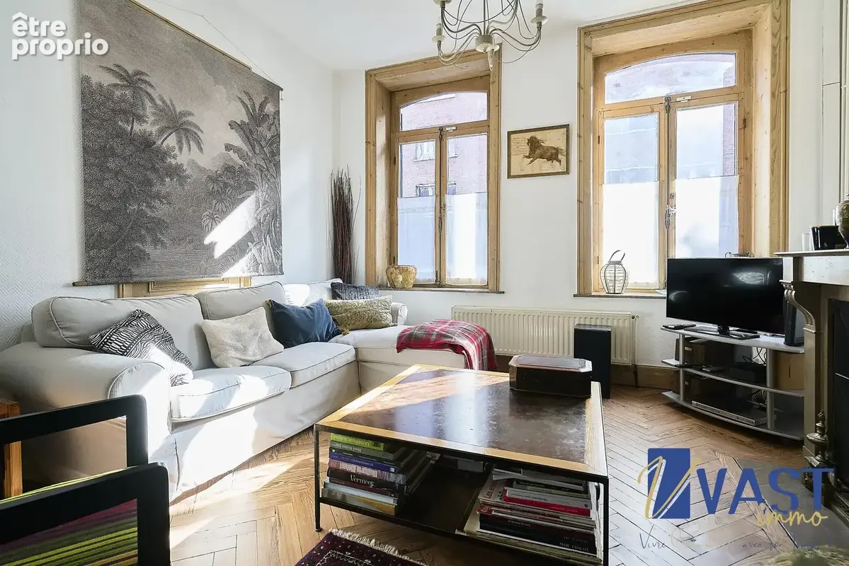 Maison 5 pièces 156 m² à vendre à Lille (59800) - photo 2