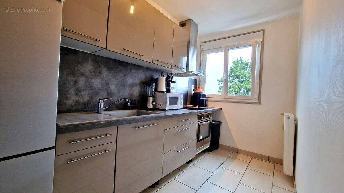Appartement à SAINT-ANDRE-LES-VERGERS