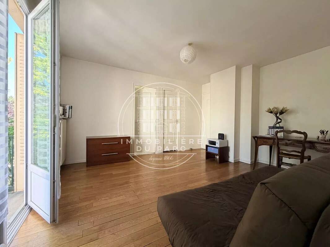 Appartement à LE VESINET