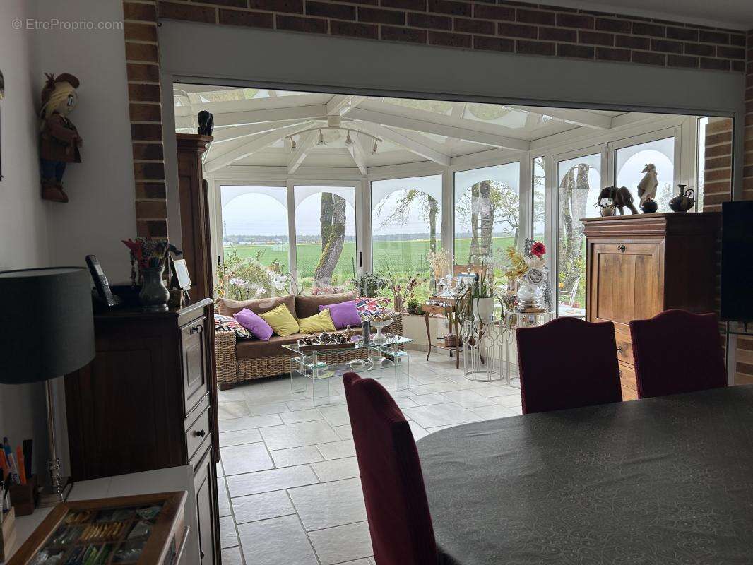 Maison spacieuse et lumineuse de 145m² avec terrasse agréable - photo 8